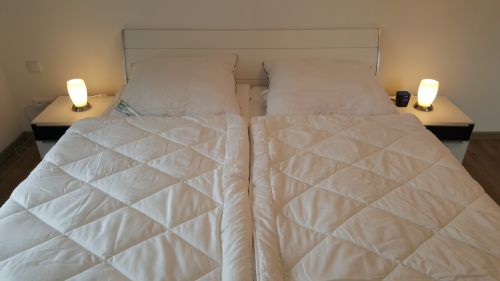 Schlafzimmer (2)